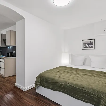 Arbio I Stylish Schoeneberg S-bahn *